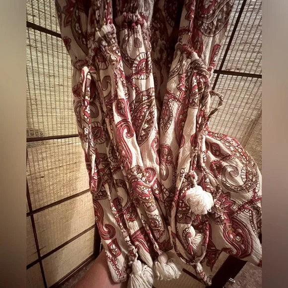 Show me your Mumu rayon Pom Pom drawstring paisley dress Red and taupe - Picture 11 of 11